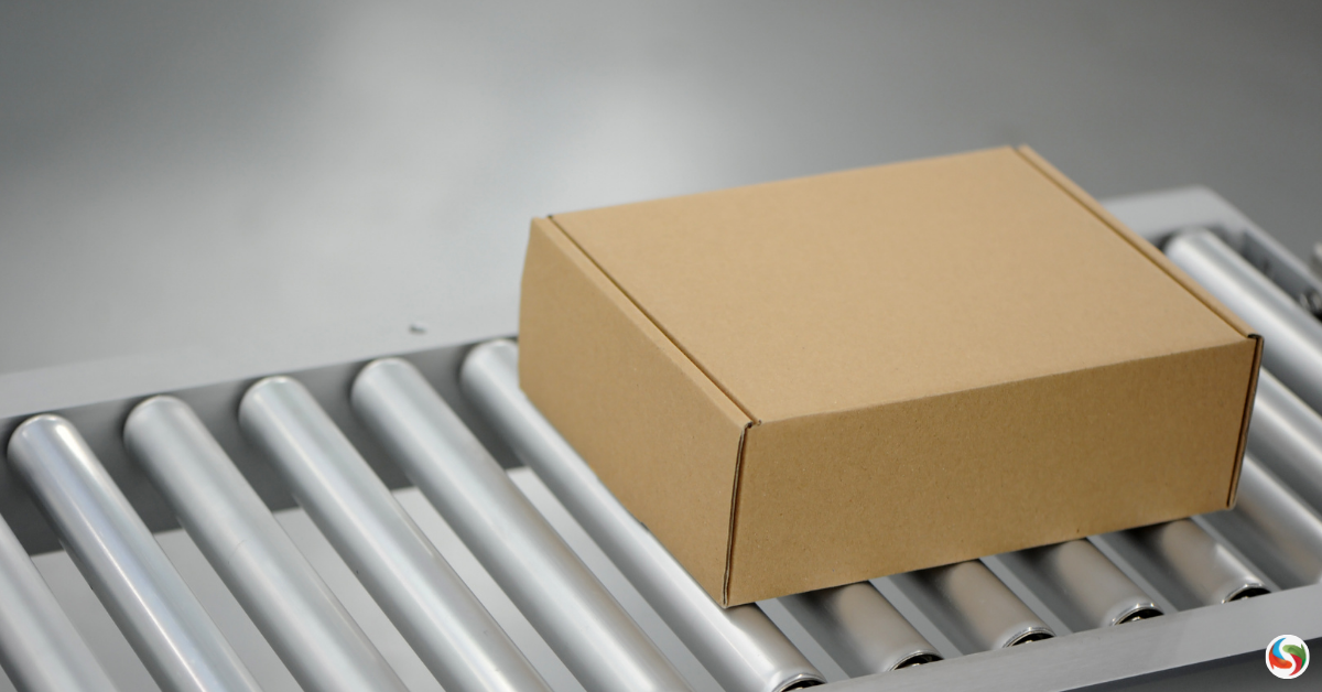 Pista de roletes industrial SEMBGROUP para movimentação de caixas e pallets